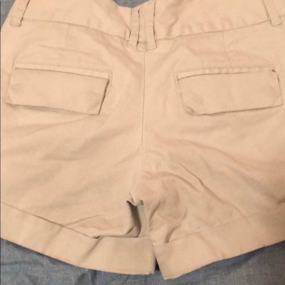 Shorts - Picture 3 of 3